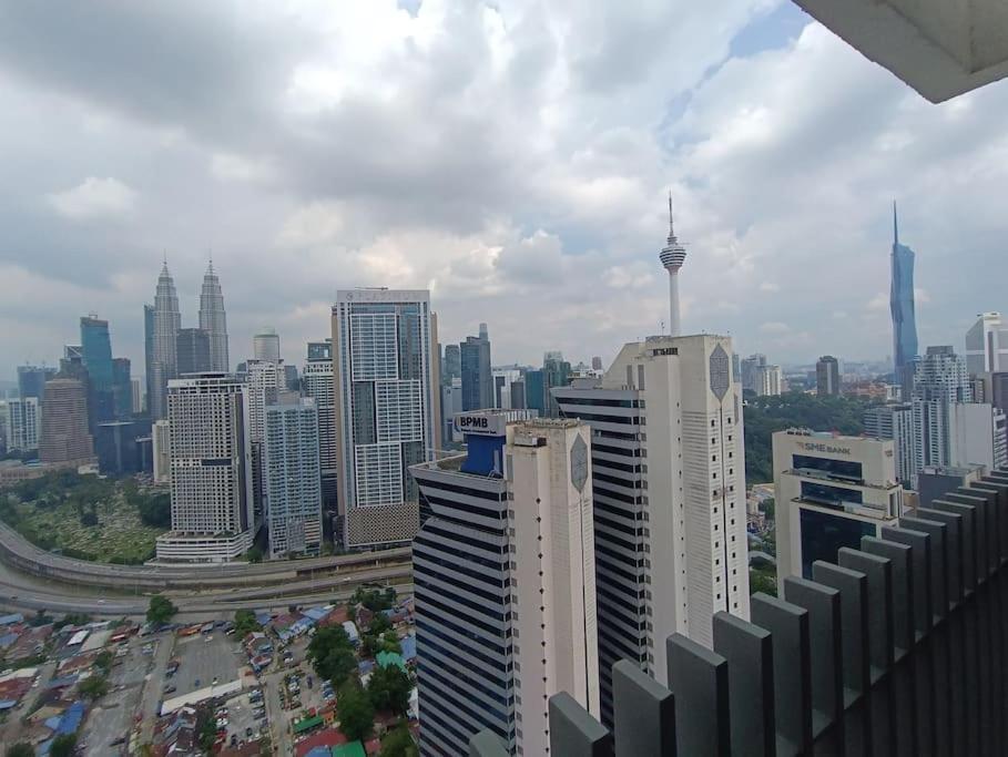 Cl 30A Super Kl View Infinity Pool Klcc Apartment Kuala Lumpur Bagian luar foto