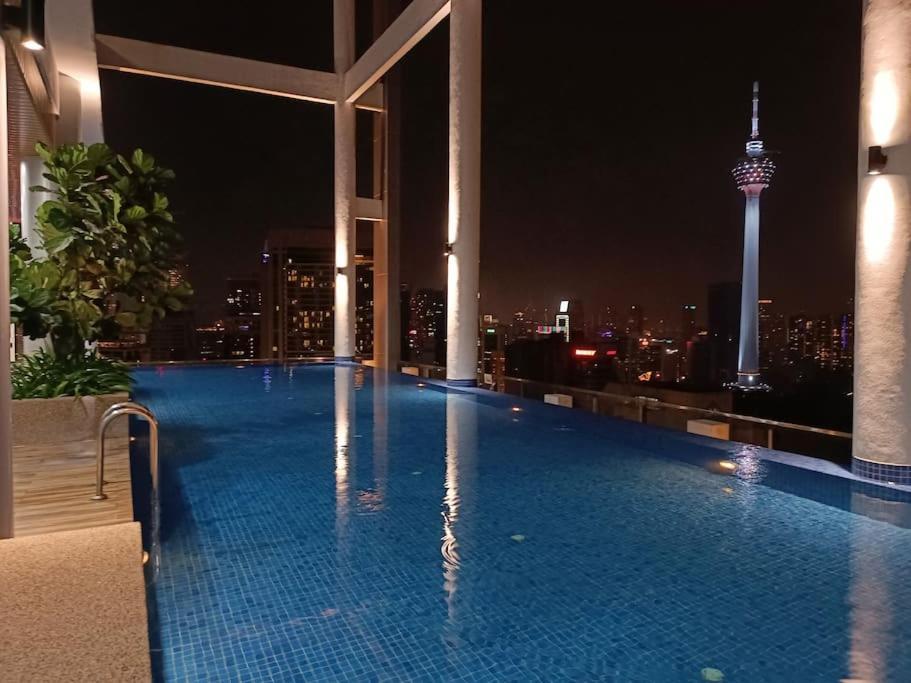 Cl 30A Super Kl View Infinity Pool Klcc Apartment Kuala Lumpur Bagian luar foto